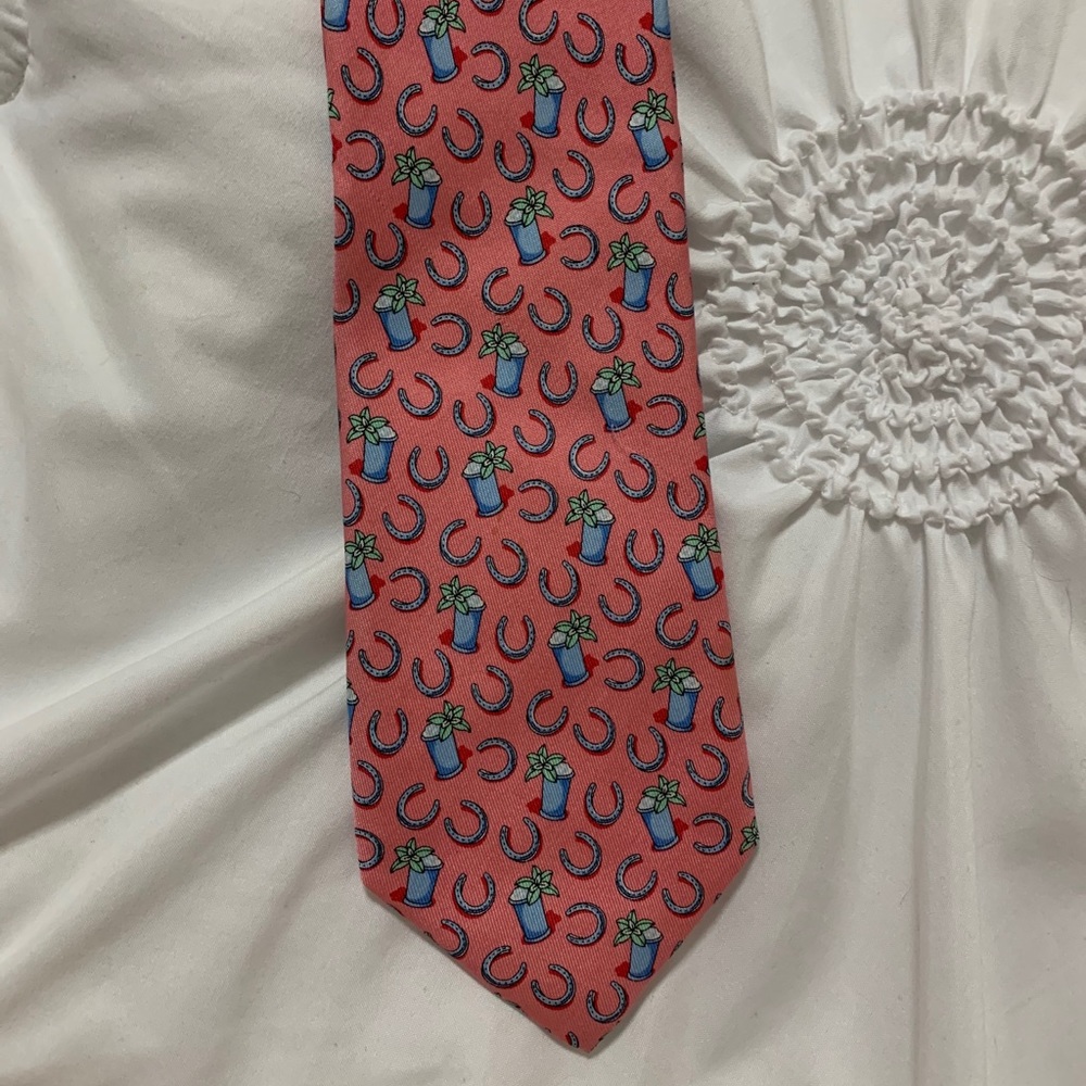Vineyard Vines Kentucky Derby tie worn once